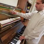 Михаил Михайлов:  Настройщик фортепиано (пианино) и роялей в Москве