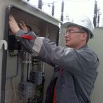 Услуги электрика:  Мастер на час Электромонтажные работы. Низкие цены
