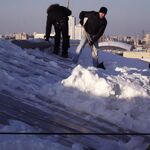 Сергей:  Уборка снега с крыши 