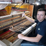 Алексей:  Ремонт и настройка (фортепиано) пианино и роялей