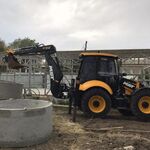 Александр:  Аренда экскаватора погрузчика jcb