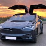 Свадебный Поезд:  Tesla model, - электромобиль с водителем