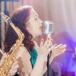 Екатерина поющий ведущий саксофон в:  Ведущая и саксофон живая музыка свадьба корпоратив