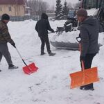 Артем:  Уборка и вывоз снега