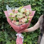 Лариса:  Доставка цветов