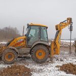 Алексей:  Услуги экскаватора -погрузчика JCB 3СХ (гидромолот+ ямобур)