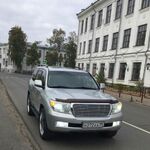 Вячеслав:  Аренда авто на свадьбу. Toyota Land Cruiser 200