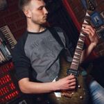 Михаил:  Уроки гитары в Симферополе 
