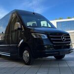 Свадебный Поезд:  Черный микроавтобус Mercedes-Benz Sprinter