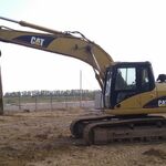 Максим:  Аренда Гусеничного экскаватора Cat 320 DL 