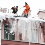 Андрей:  Уборка снега с крыш