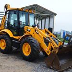 Услуги техники:  Аренда экскаватора погрузчика jcb с ковшом молотом и вилами