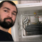 Тимур :  Мастер по ремонту холодильников. Выезд на дом