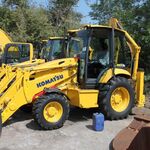 Дмитрий:  Аренда экскаватора-погрузчика Komatsu WВ-93R