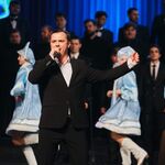 Павел Морозов:  Ведущий на праздник + певец + пианист