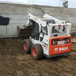 Первый Партнер:  Услуги мини-погрузчика Bobcat