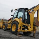 Артем:  Аренда экскаватора погрузчика Cat 428