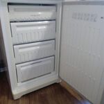 Максим:  Мастер по ремонту холодильников.