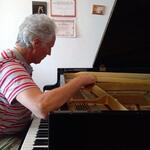 Андрей:  Настройка пианино и роялей