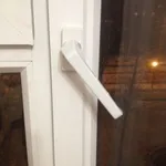 Олег:  Мастер по ремонту Окон и Дверей