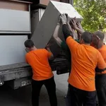 ВАЛЕРИЙ:  УСЛУГИ ГРУЗИКОВ.ПЕРЕЕЗДЫ.ВЫВОЗ МУСОРА