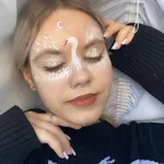 Гуля:  Визажист