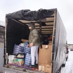 Антон:  Грузоперевозки вывоз мусора старой мебели 