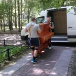 Андрей:  Перевозка пианино с грузчиками