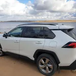 Влад:  Аренда авто с водителем