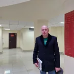 Евгений:  Юрист