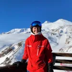 Вера:  Инструктор по горным лыжам