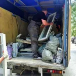 НИКИТА:  Выкинуть старую мебель и строймусор
