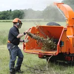 Ростислав:  Измельчитель веток, аренда измельчителя веток