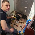 Дмитрий :  Частный мастер по ремонт холодильников. Выезд на дом