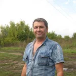 Валерий:  Ремонт бытовых холодильников, ремонт торговых и пром ХО
