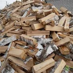 Виктор:   Сосновый горбыль пиленый под печь.