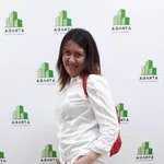 Елена:  Риэлтор(специалист по недвижимости)