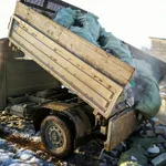 Азамат:  Вывоз строительного мусора на вездеходе самосвале
