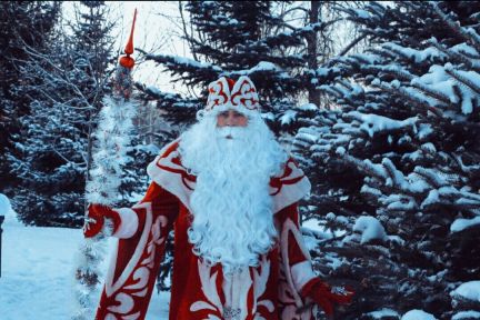 Руслан:  Дед Мороз и Снегурочка