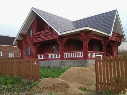 Бригада строителей построит дом с нуля