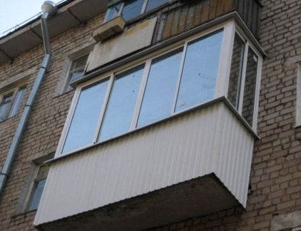 Балкон п-образный 3 м пластик сдвижной серия стандарт под кл.