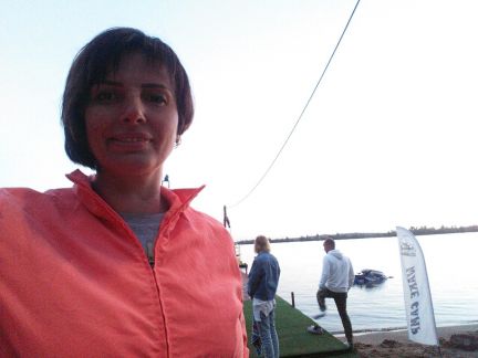 Няня ребенку петербург. Няня на час в парикмахерской. Няня для ребенка в спб. Посиди с ребенком. Няня гувернантка.