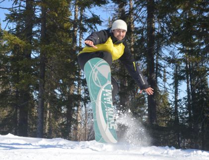 Аким:  Инструктор по сноуборду