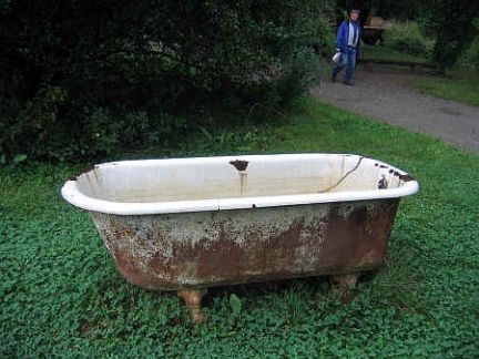 ССК:  Вывоз старых чугунных ванн и радиаторов б/у