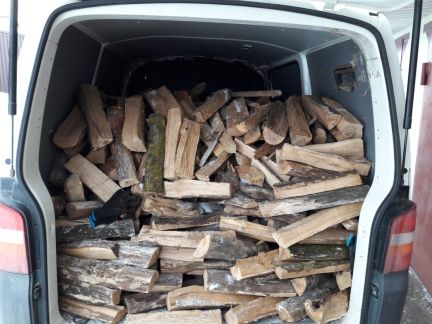 Купить дрова саратов. Сколько можно загрузить дров в Соболь. Сколько дров влезает в Газель грузопассажирскую.