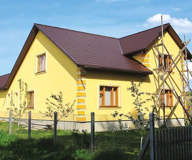 Горчичный дом. Желтый фасад дома. Дом с желтым фасадом. Желтый коттедж. Фасады домов в желто коричневых тонах.
