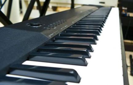 Ольга:  Обучение игре на фортепиано и синтезаторе
