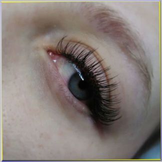 Наращивание ресниц королев юбилейный. Отросшее наращивание ресниц. Нарощенные ресницы вид сверху. Наращивание ресниц классика 0. Наращивание ресниц бердск.