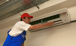 Умел как установить. Строительный лайфхак. Обслуживание бытовых кондиционеров. Переустанови винду мем. Умел как установить.