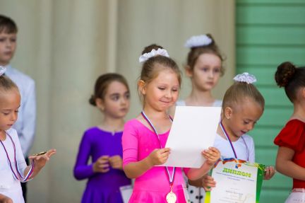Занятия танцами в таганроге ребенку 3 года